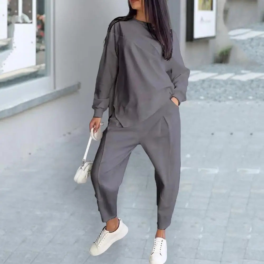 Eva™ Set mit asymmetrisch geschnittenem Sweatshirt und Jogginghose mit Taschen