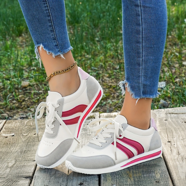 Adina – Bequemer Schnür Turnschuh