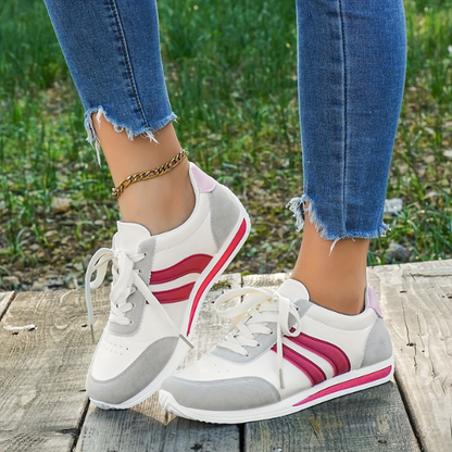 Adina – Bequemer Schnür Turnschuh