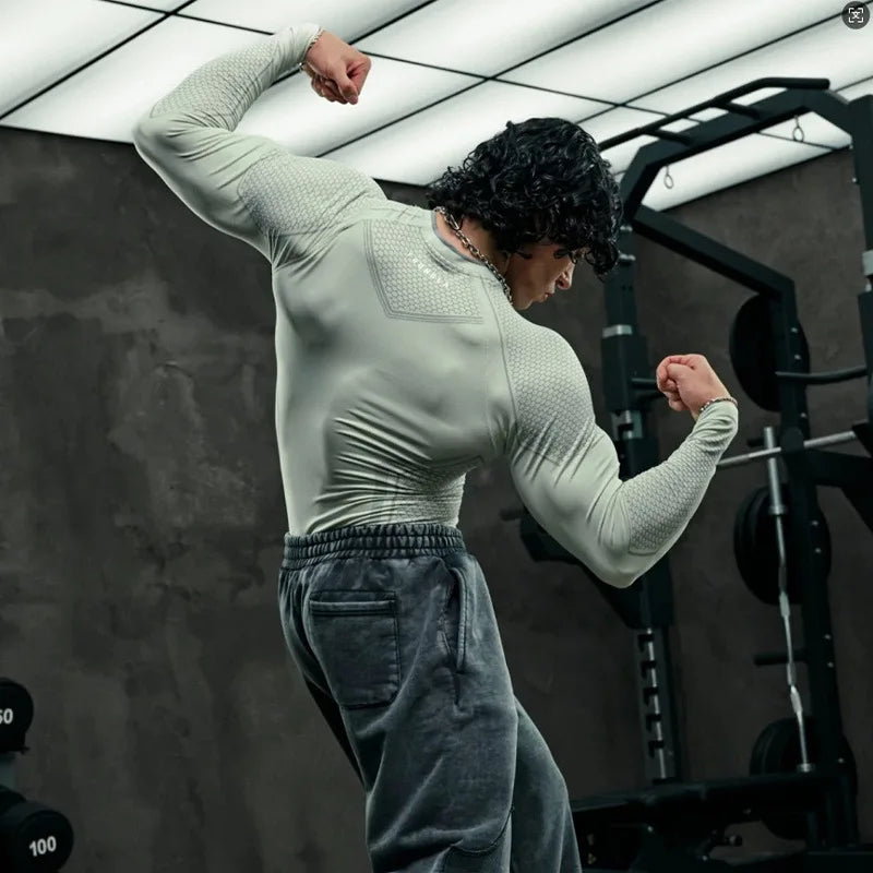 Axion™ Performance-Shirt mit Hero Fit
