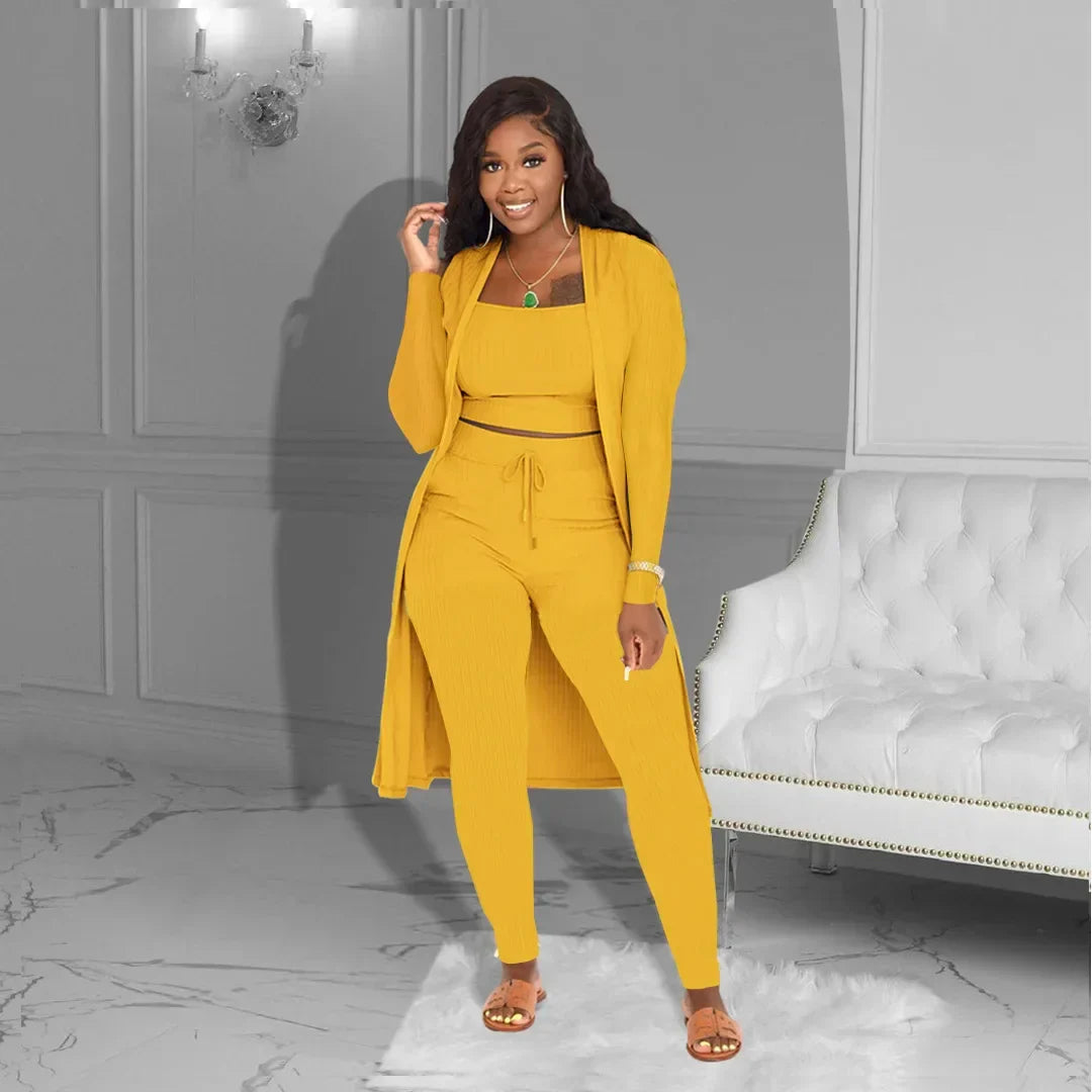 Velmira™-Set mit Kurz Geschnittenem Oberteil, eng Anliegender Hose und Locker Fallendem Cardigan