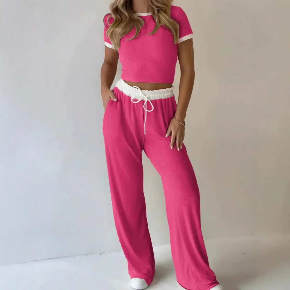 Liz™ Set aus Hochwertigem Rippstrick und Figurbetontem Cropped Top