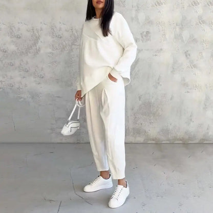 Eva™ Set mit asymmetrisch geschnittenem Sweatshirt und Jogginghose mit Taschen