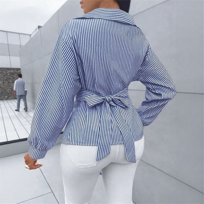 Zoe™ Wickelbluse aus Premium-Viskose mit Bindeband am Rücken