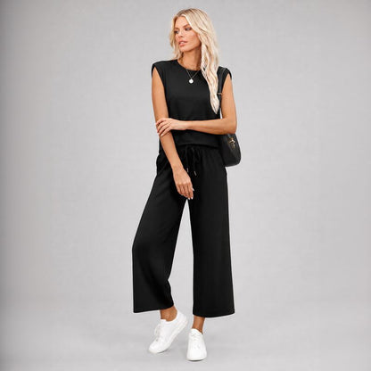 Aya™ Set Tanktop mit markanter Schulterpartie und Cropped Hose mit Kordelzug