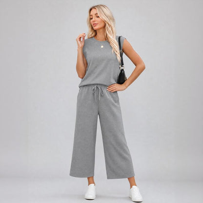 Aya™ Set Tanktop mit markanter Schulterpartie und Cropped Hose mit Kordelzug