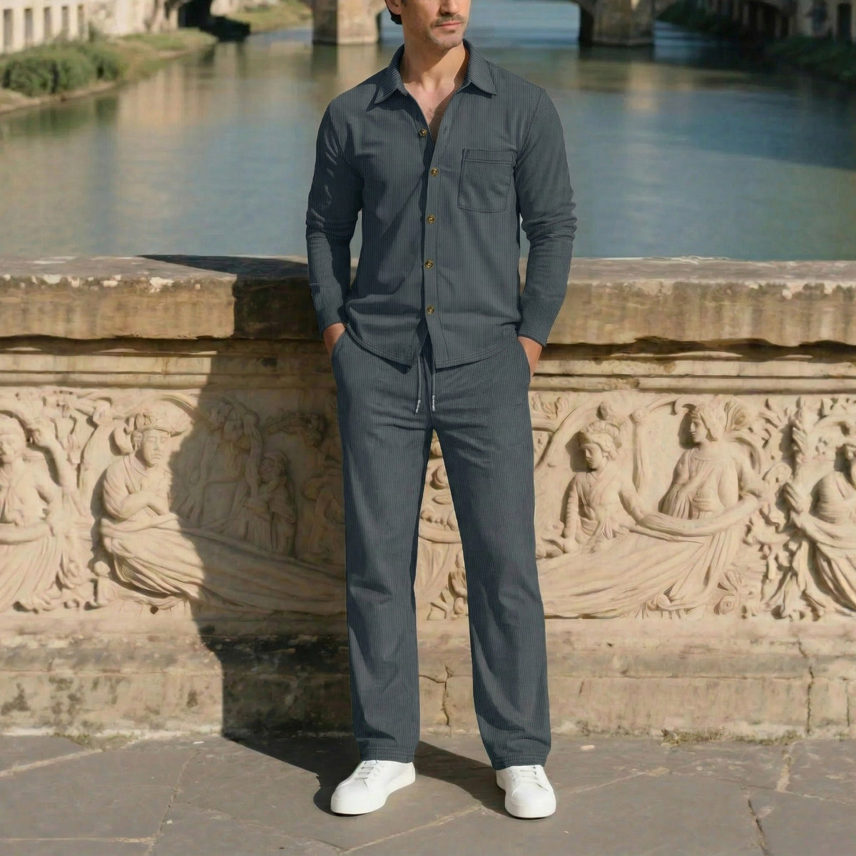 Monte Carlo™ Set mit leichter Textur und Hose mit verstellbarem elastischem Bund