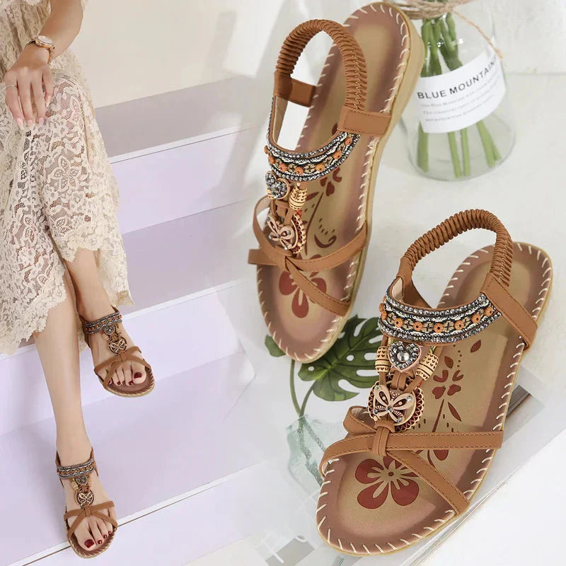 🌸 Boho-Damen-Sandalen in Übergröße – Flache Schlappen mit Blumen- & Strass-Details – Luftig-leichte Sommerschuhe für Strand & Stadt