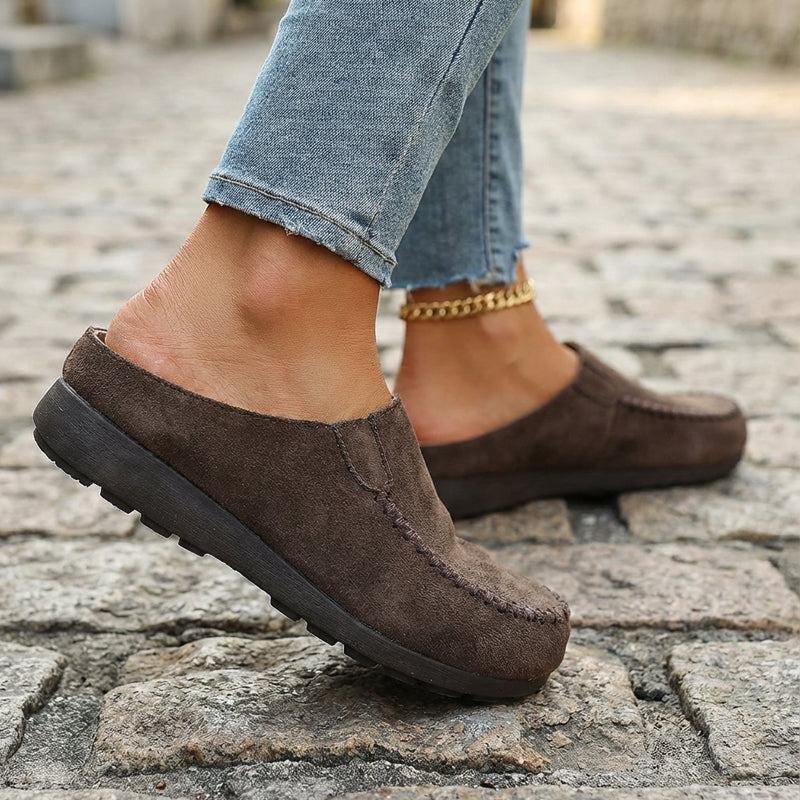 🌞NEU: Sommerkollektion mit bis zu 50% Rabatt 🛍️ Damen-Breite Mules-Hausschuhe: Slip-On + Stützende Sohle – retro & bequem für Frühling/Herbst