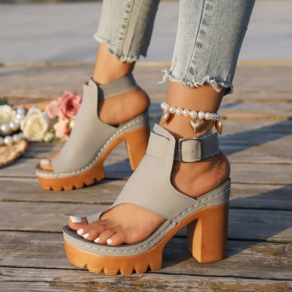 🌞NEU: Sommerkollektion mit bis zu 50% Rabatt 🛍️Damen Plateausandalen mit Zehensteg – blockabsatz, verstellbarer Riemen & breite Passform – ideal für Strand, Sommer & besondere Anlässe